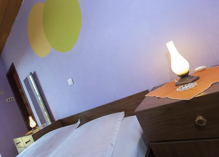Lalic شقة ماكارسكا