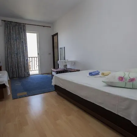 Lalic 마카르스카